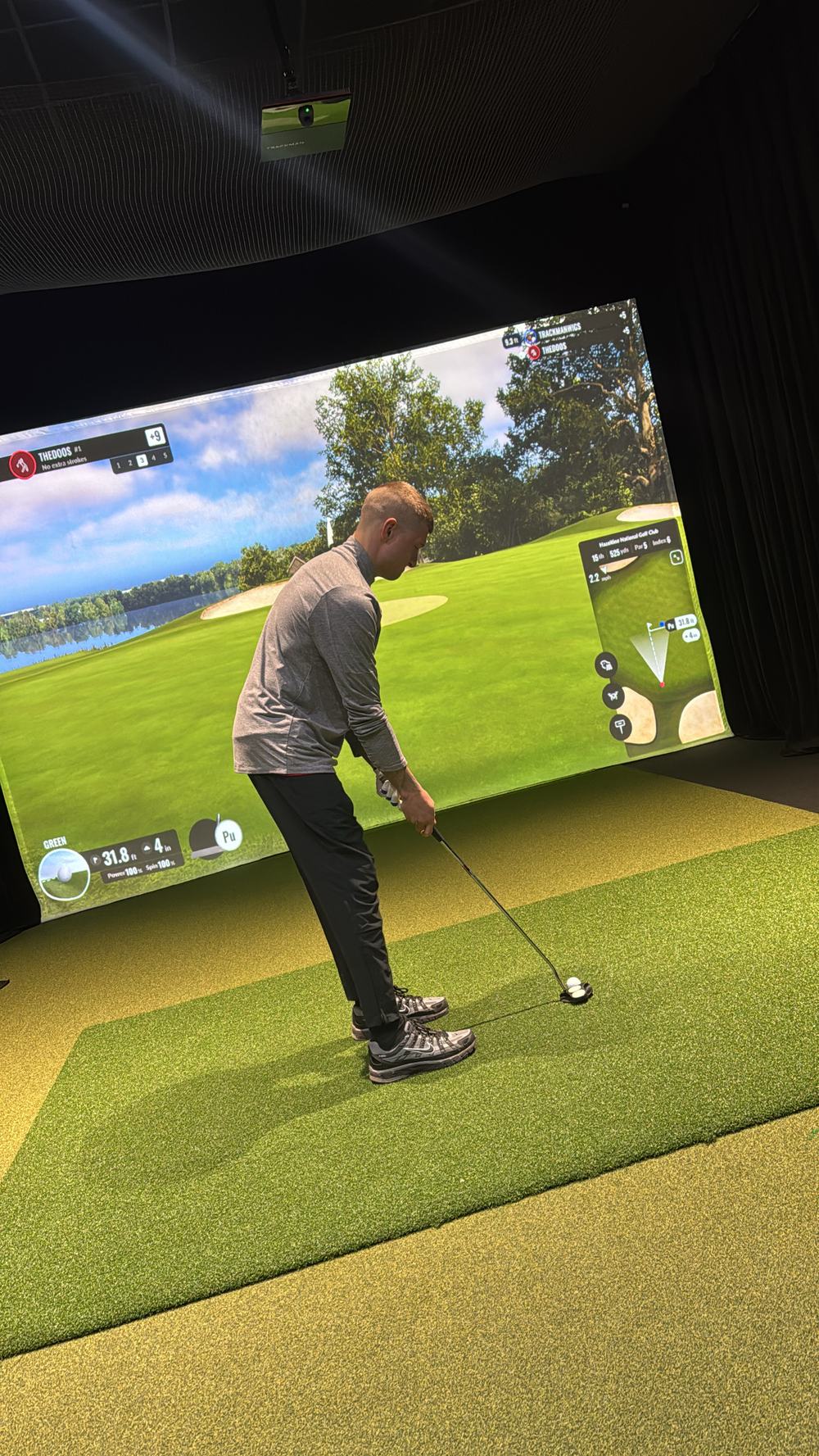 Close view of TrackMan tracking a putt on screen at TOUR XP